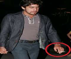 Adam Goldberg smoking